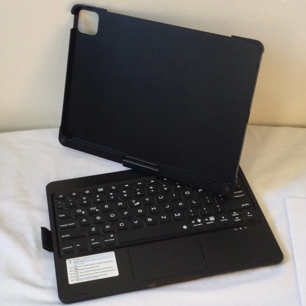 BABG iPad Case with Keyboard (2022)
